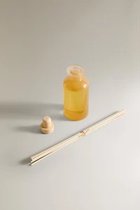 (5.07 oz) CANDIED LEMON SCENTED REED DIFFUSER