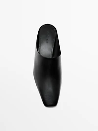 Mules à talon compensé