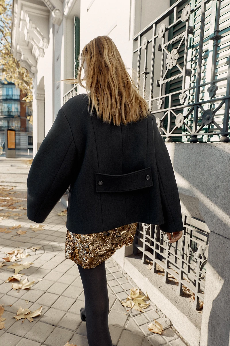 SHORT WOOL COAT WITH HIGH NECK