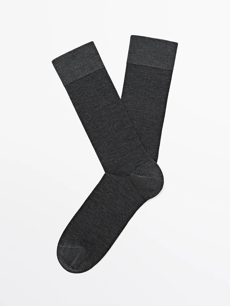 Plain knit cotton blend socks