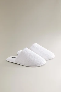 CHAUSSONS SERVIETTE DE BAIN