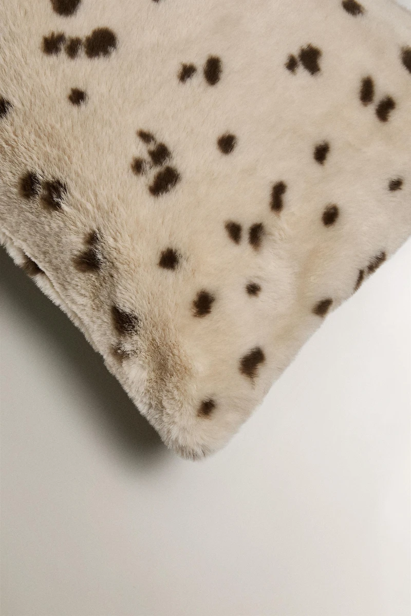 ANIMAL PRINT THROW PILLOW COVER