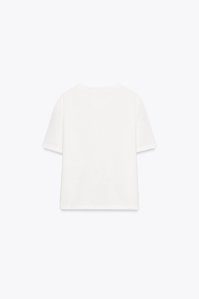 CUT-OUT KNIT TOP