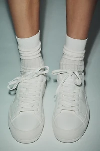TOPSTITCHING DETAIL SNEAKERS