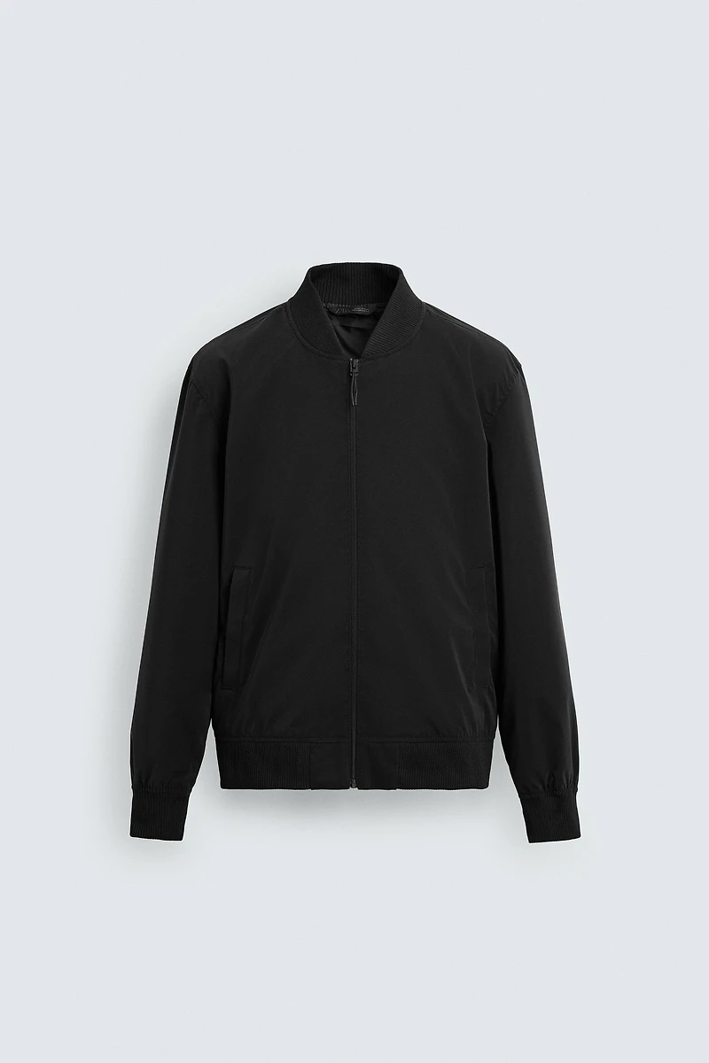 LIGHTWEIGHT BOMBER JACKET
