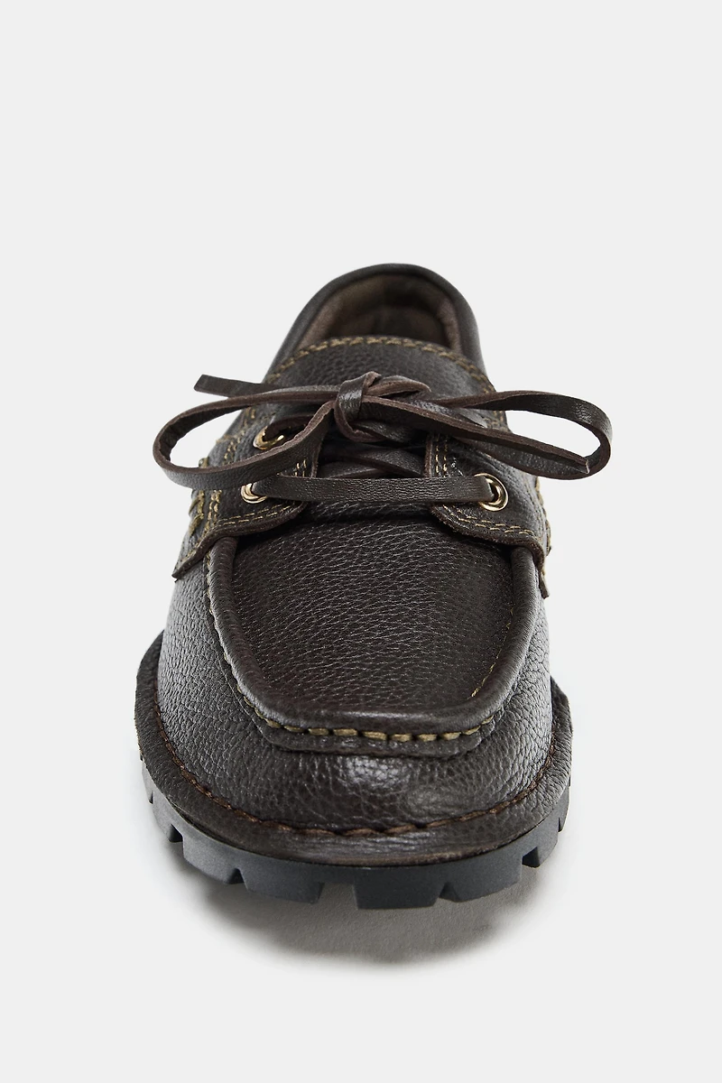 LEATHER LUG SOLE DECK SHOES