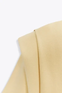 SHOULDER PAD KNIT TOP