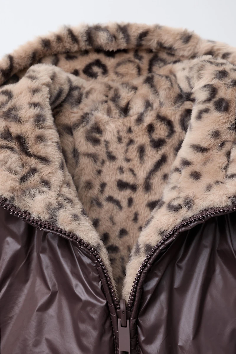 REVERSIBLE FAUX FUR ANIMAL PRINT JACKET