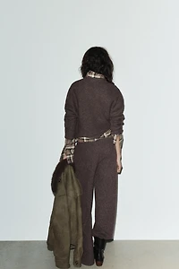 SOFT LONG SLEEVE SWEATSHIRT