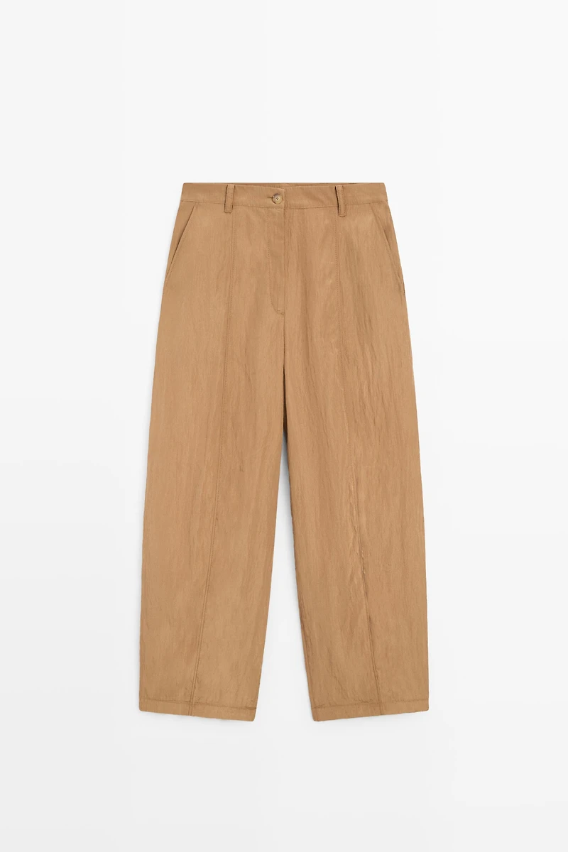 Lightweight barrel fit trousers