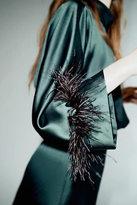 FEATHER SATIN EFFECT SHORT DRESS