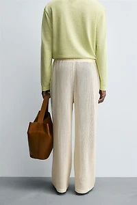 PANTALON COUPE DÉCONTRACTÉE STRUCTURE OUVERTE