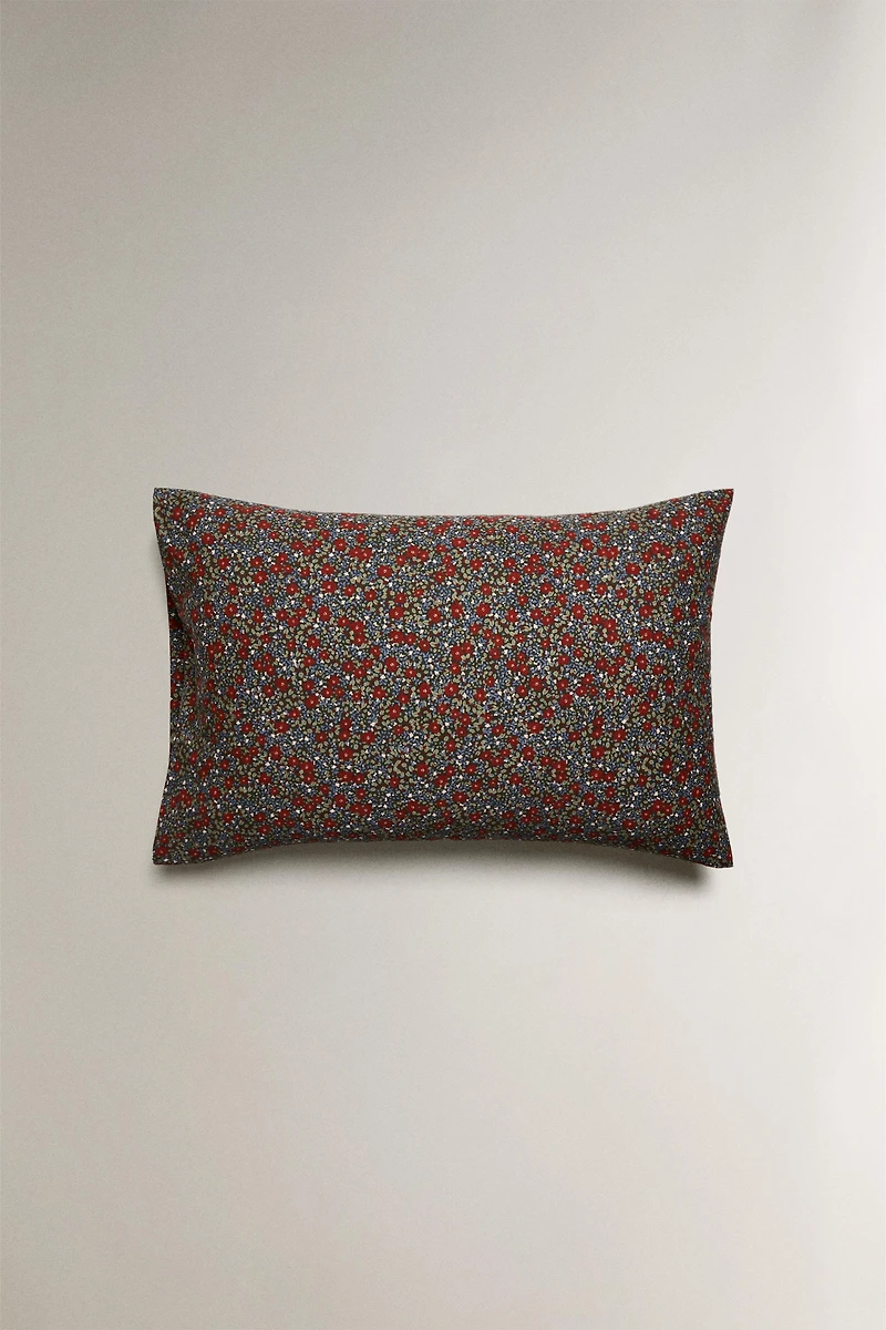 CHILDREN'S CHRISTMAS FLORAL PILLOWCASE