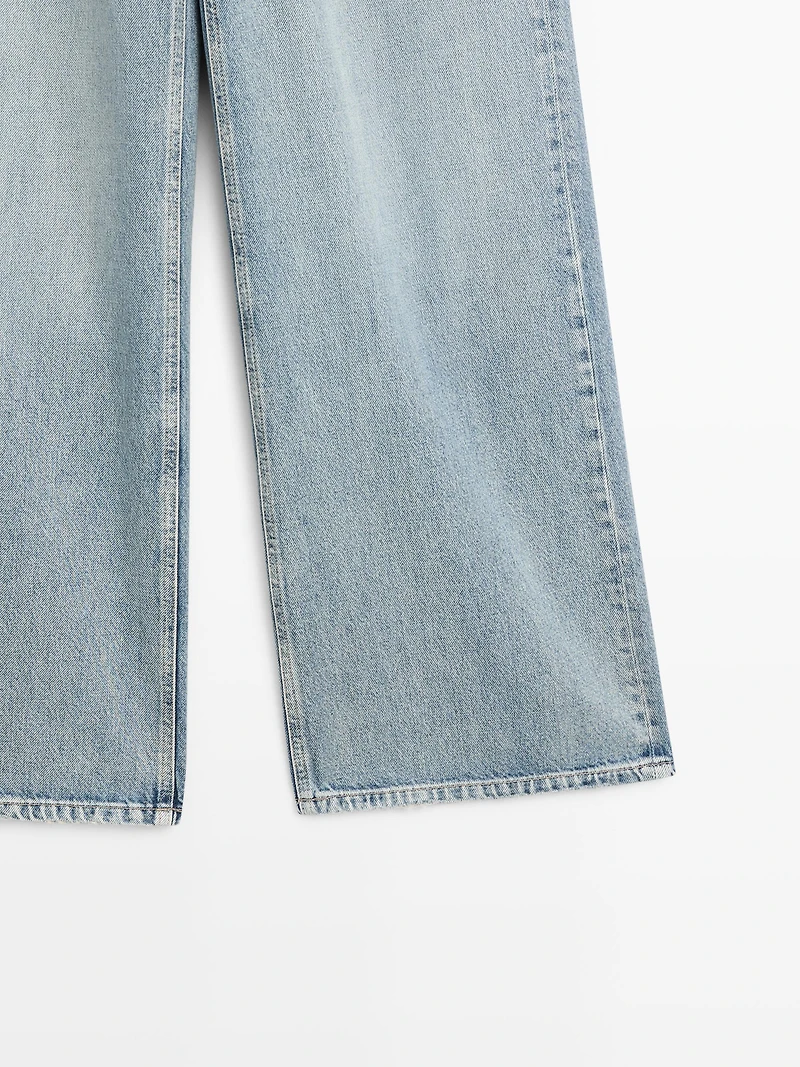 Wide-leg jeans