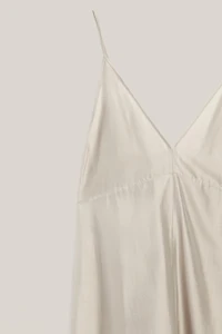 Robe midi nuisette col en V - LIMITED EDITION