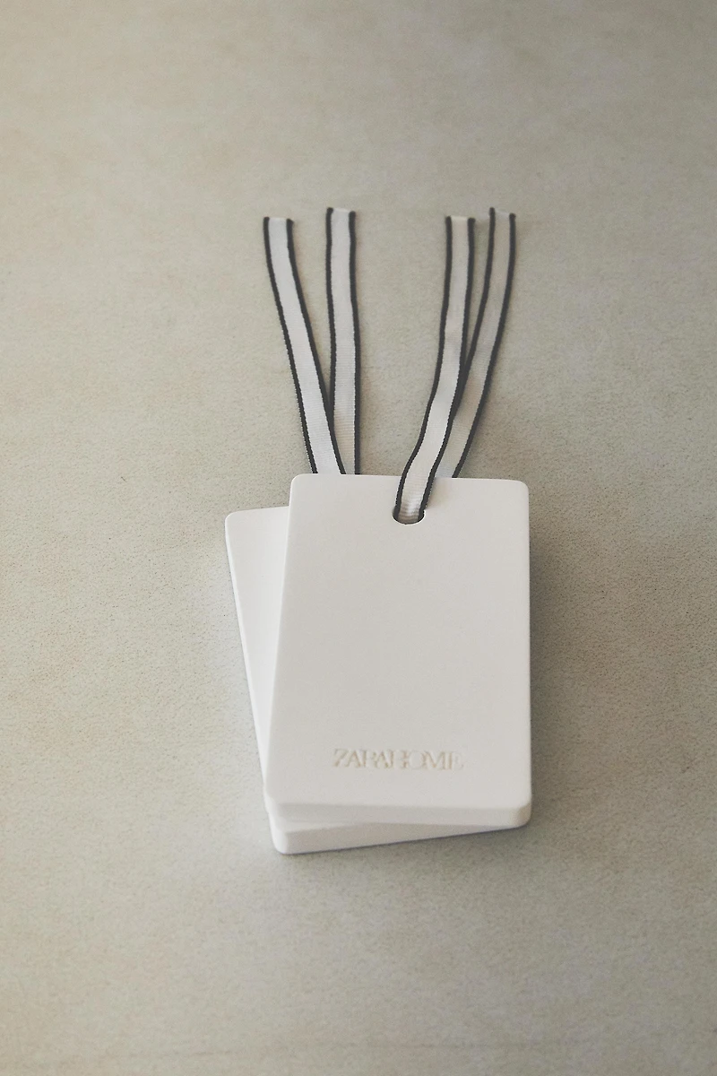 LOT DE 4 BARRES PARFUMÉES ARMOIRE WHITE POWDERY