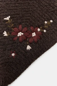 FLORAL EMBROIDERED KNIT BONNET