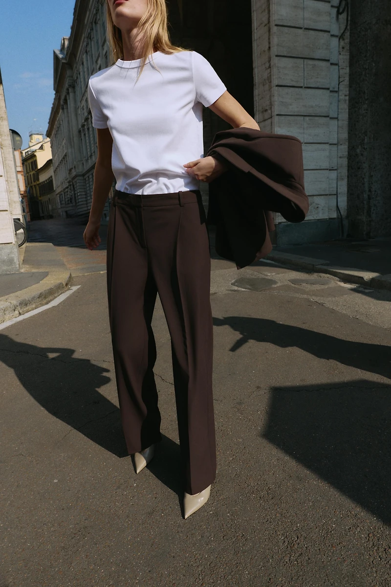 STRAIGHT FIT PLEATED PANTS