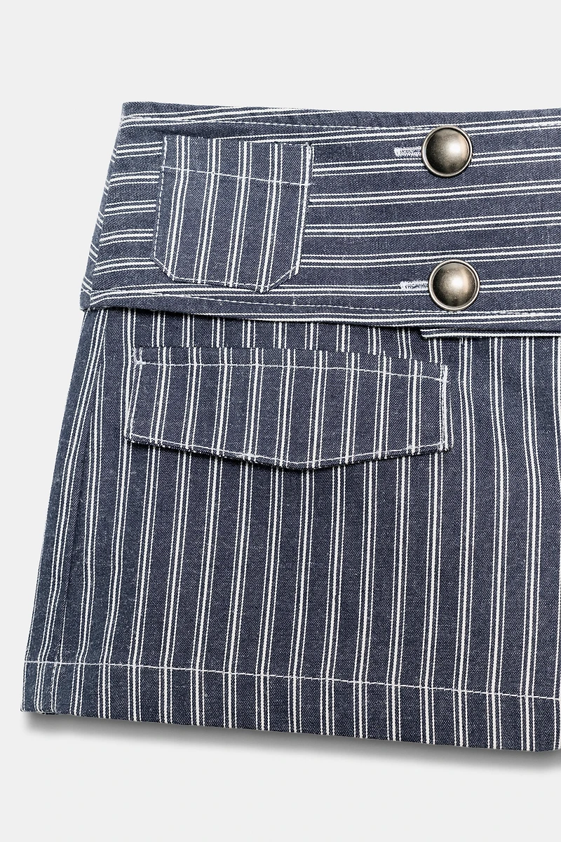 STRIPED BUTTON MINI SHORTS