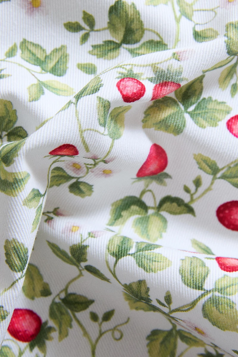 STRAWBERRY NAPKIN PACK (PACK OF 2)