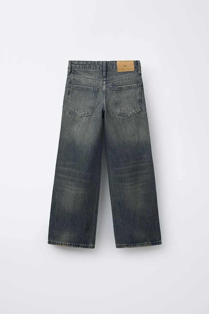 WIDE LEG JEANS WITH STUDS