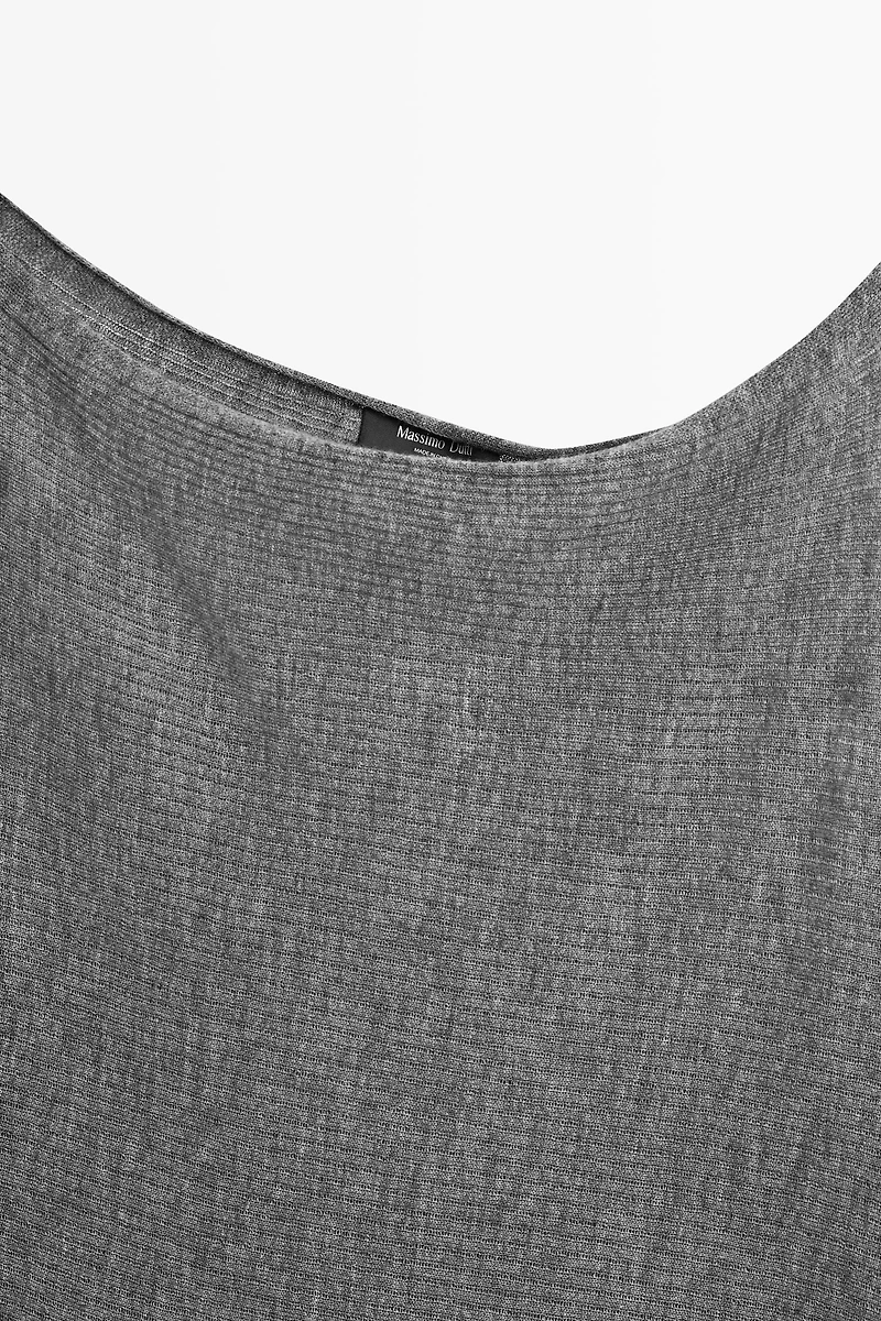Fine knit cape
