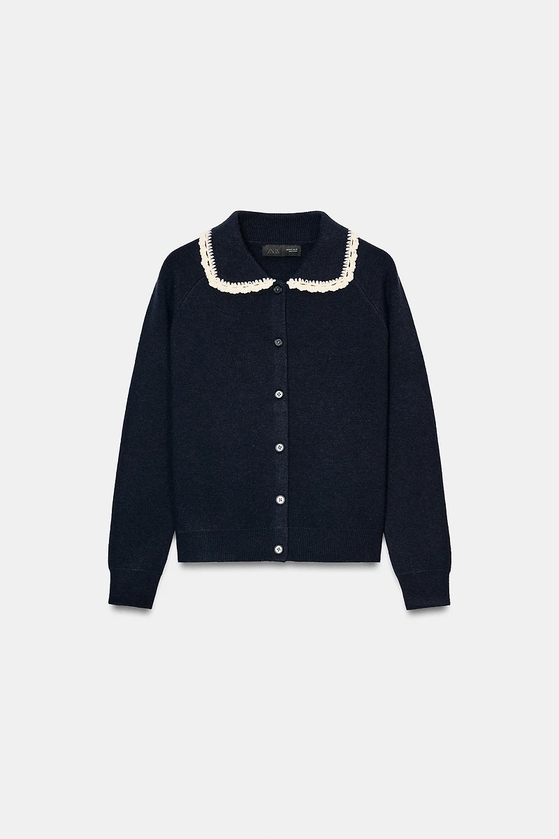 PETER PAN COLLAR CARDIGAN