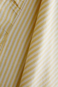RUFFLED STRIPED KITCHEN TOWEL
