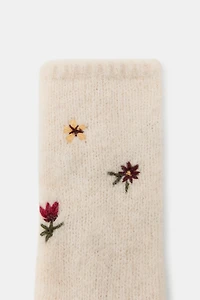 EMBROIDERED FLOWER SOCKS