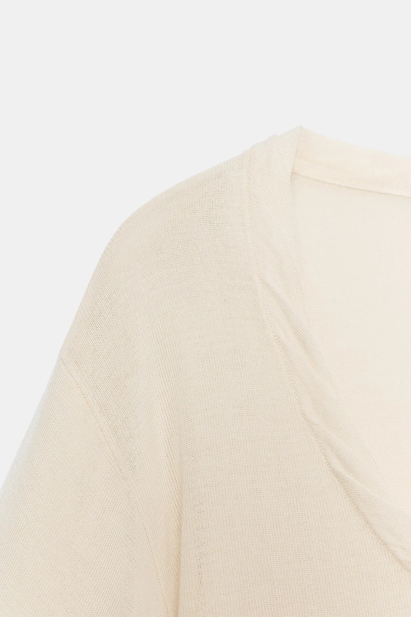 TOP EN MAILLE À DÉCOLLETÉ ARRONDI FRONCÉ