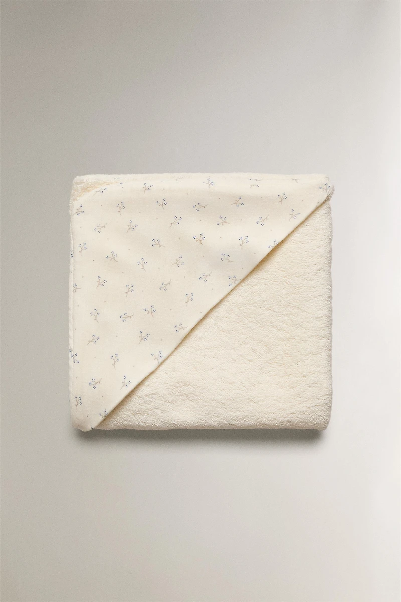 HOODED BABY BATH TOWEL WITH MINI FLOWERS