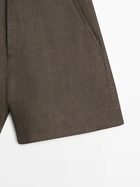 Short linen Bermuda shorts