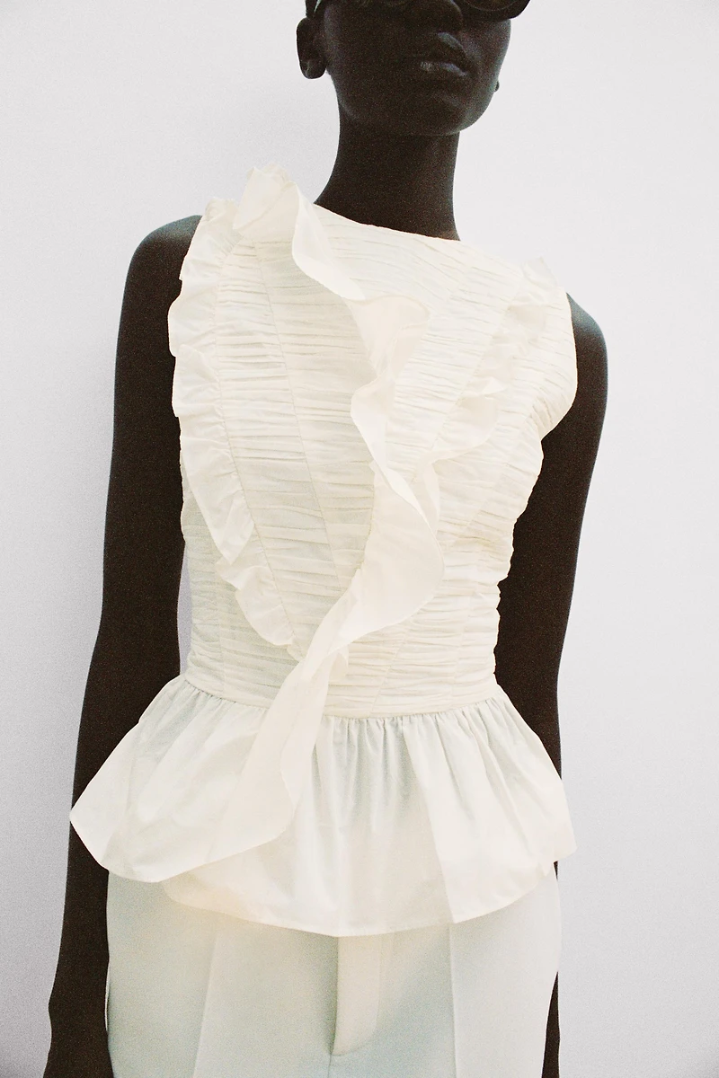 DRAPED RUFFLE TOP