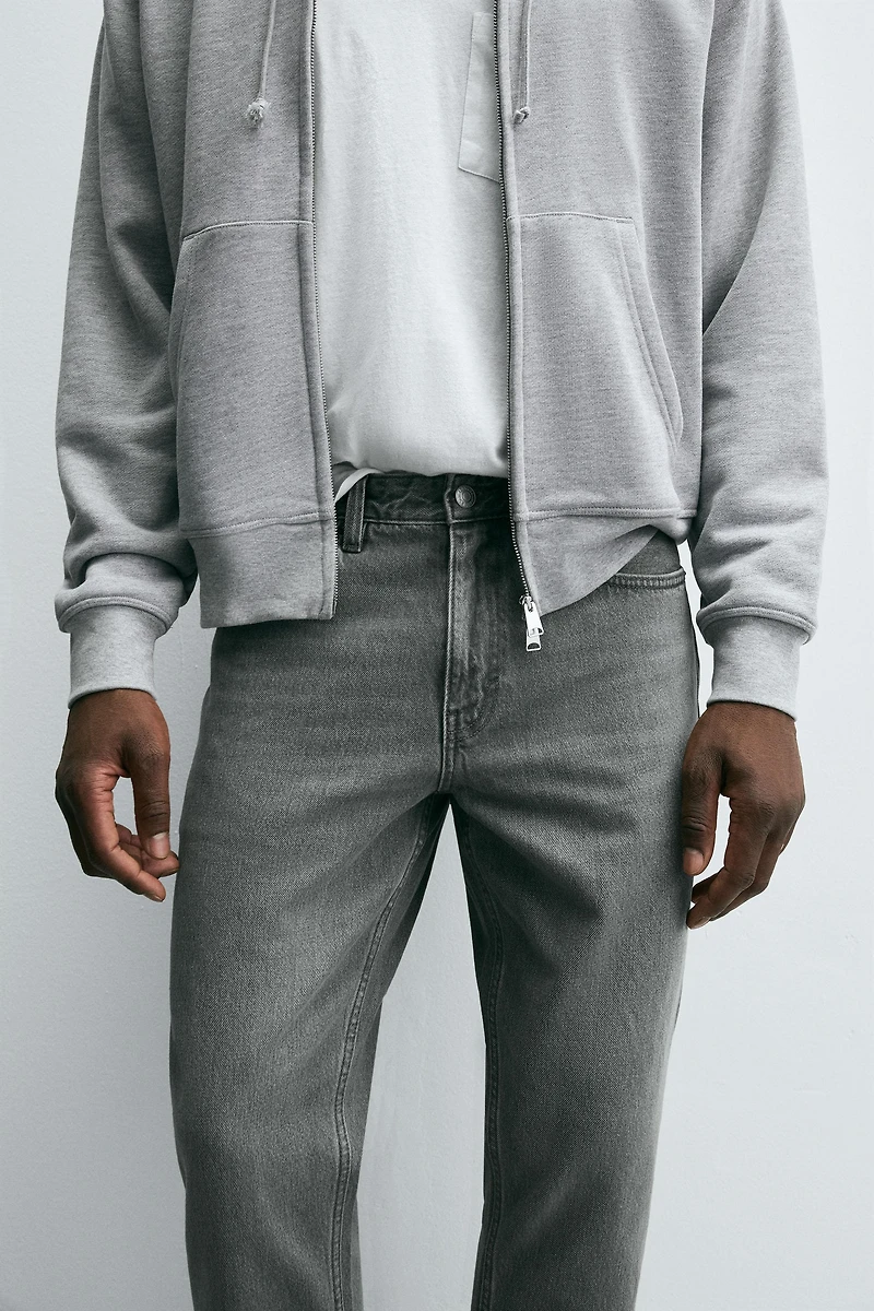 SLIM TAPERED FIT JEANS