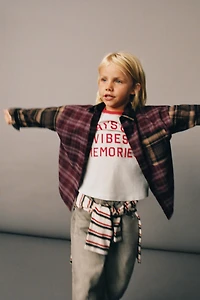 TEXT RAGLAN SLEEVE T-SHIRT