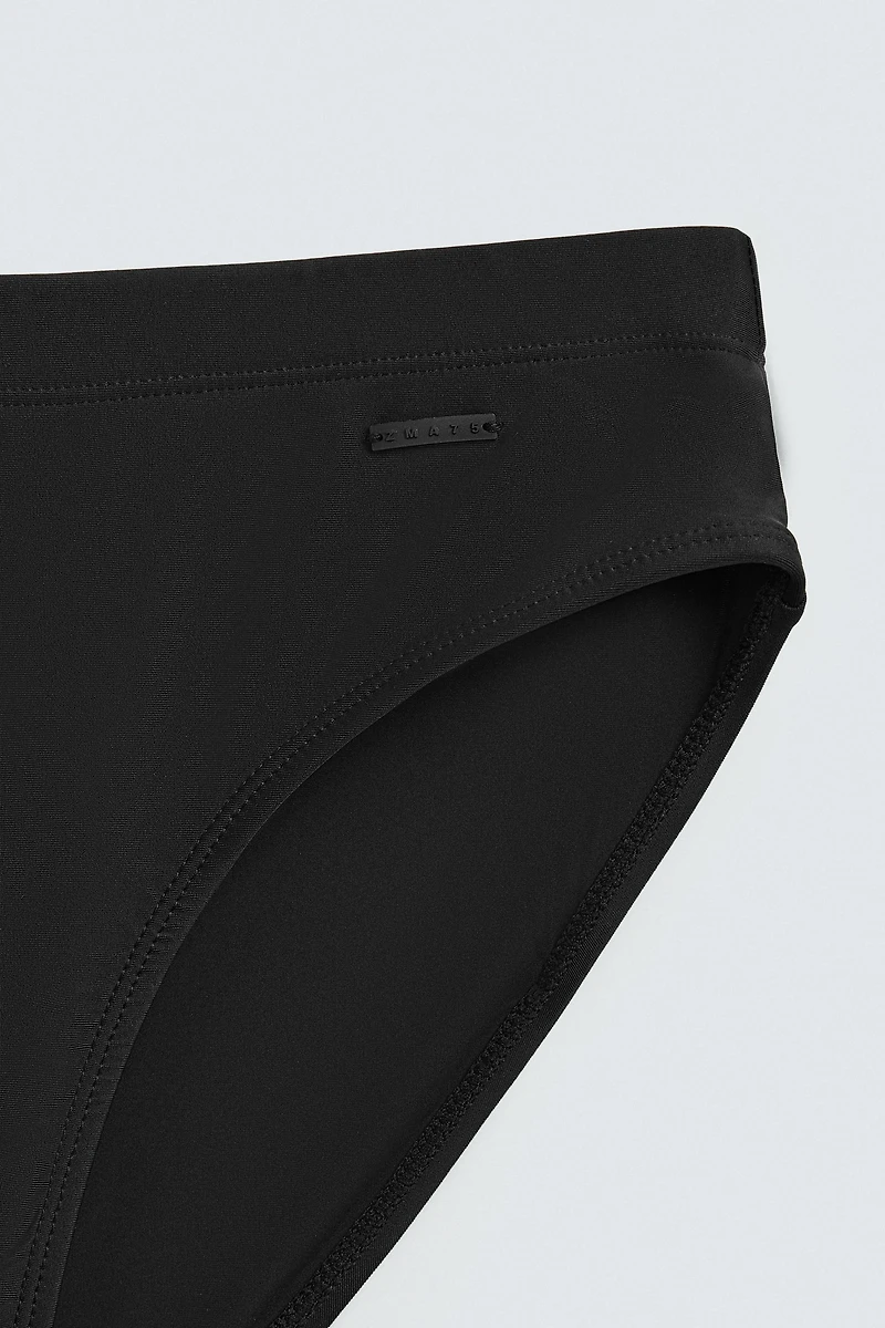 FITTED SWIM BRIEFS