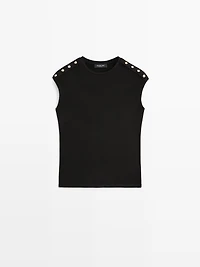 Drop sleeve T-shirt with button details