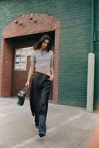 SHORT SLEEVE KNIT SWEATER