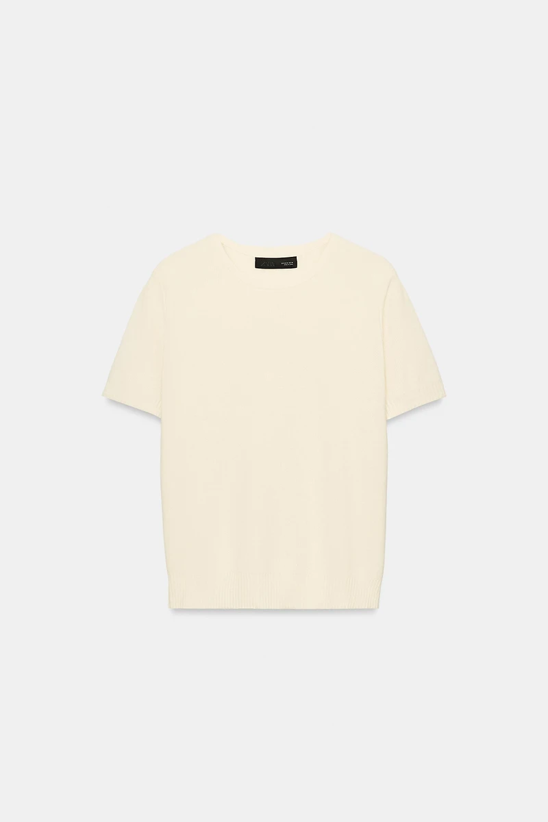 SHORT-SLEEVE KNIT TOP