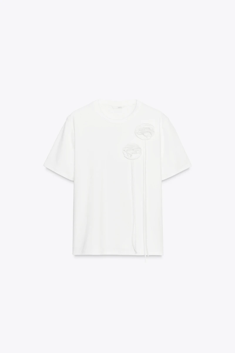 T-SHIRT FLEURS VOLUME