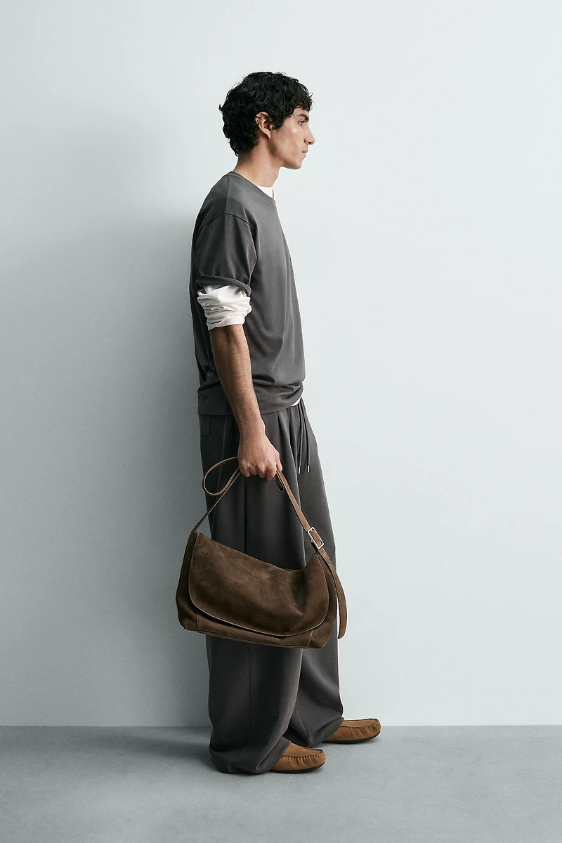 PATCH LABEL T-SHIRT