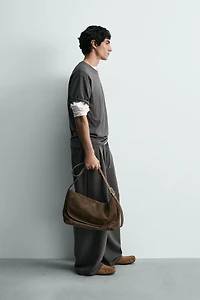 PATCH LABEL T-SHIRT