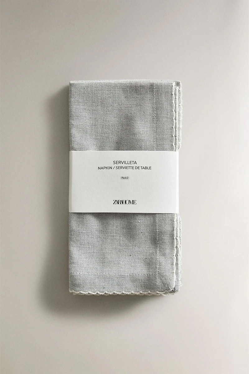 SET OF SCALLOPED NAPKINS (SET 2)