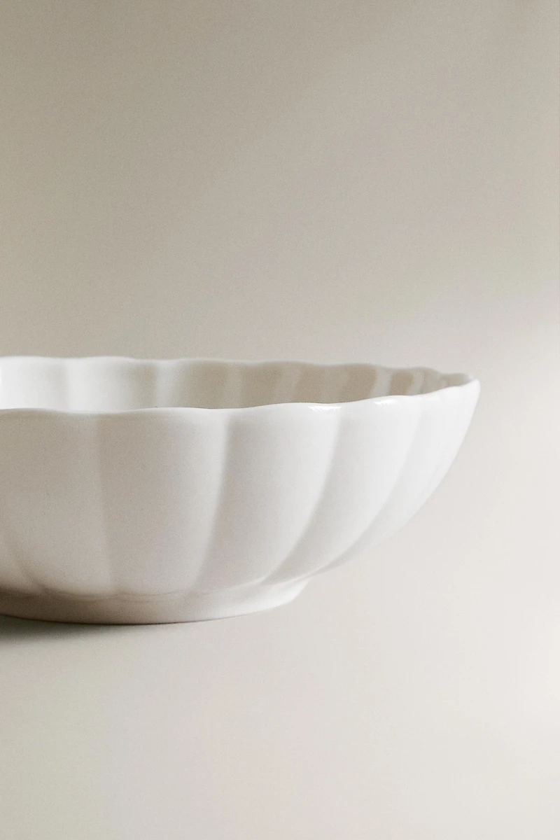 SCALLOPED PORCELAIN BOWL