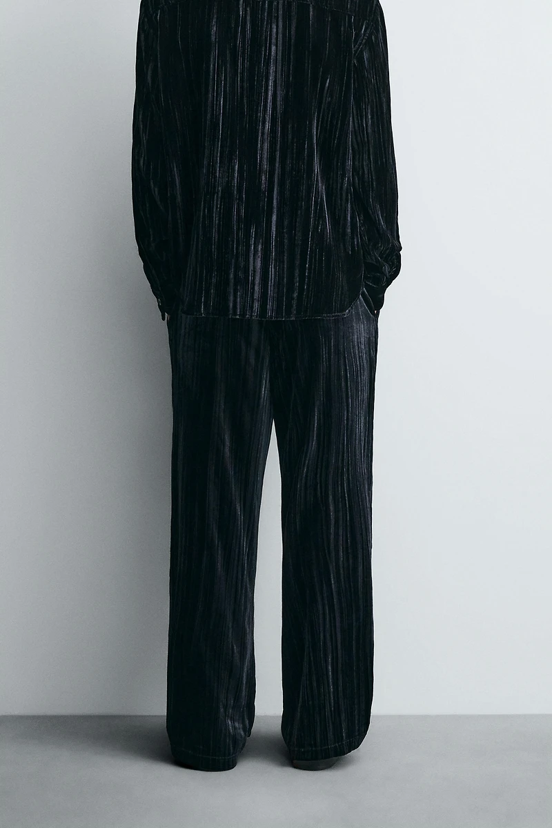 PLEATED VELVET PANTS