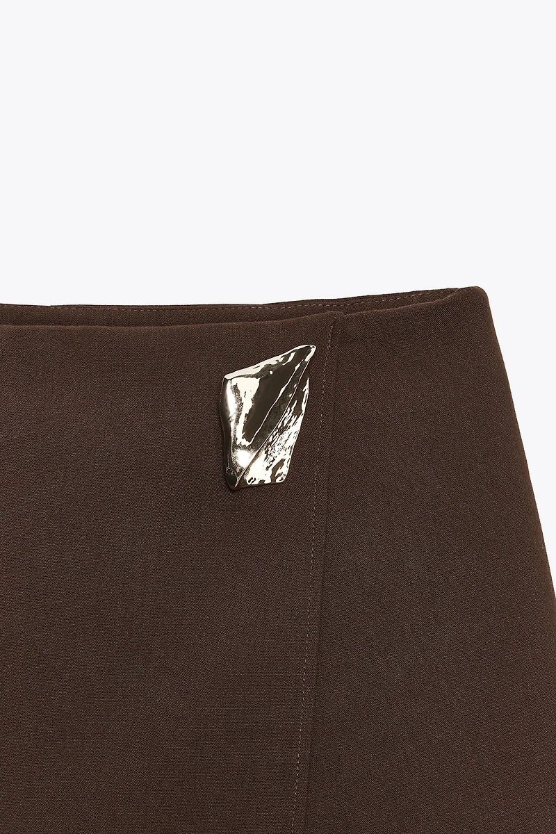 ASYMMETRICAL CULOTTE SKIRT WITH APPLIQUE