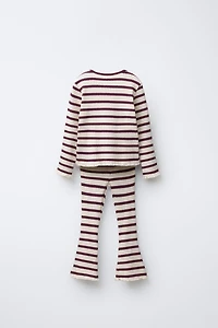 ENSEMBLE T-SHIRT ET LEGGING FLARE CÔTELÉ À RAYURES