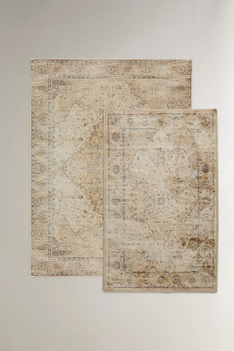 VINTAGE STYLE AREA RUG