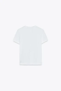 T-SHIRT AVEC COUTURE AU DOS