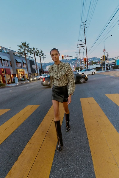 RUFFLED GINGHAM BLOUSE